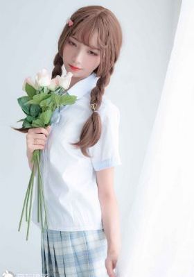 六个瑞典女孩在阿尔卑斯山超清